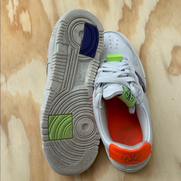 Nike Air Force 1 Pixel White Concord Crimson Size 6.5 - Picture 14 of 14